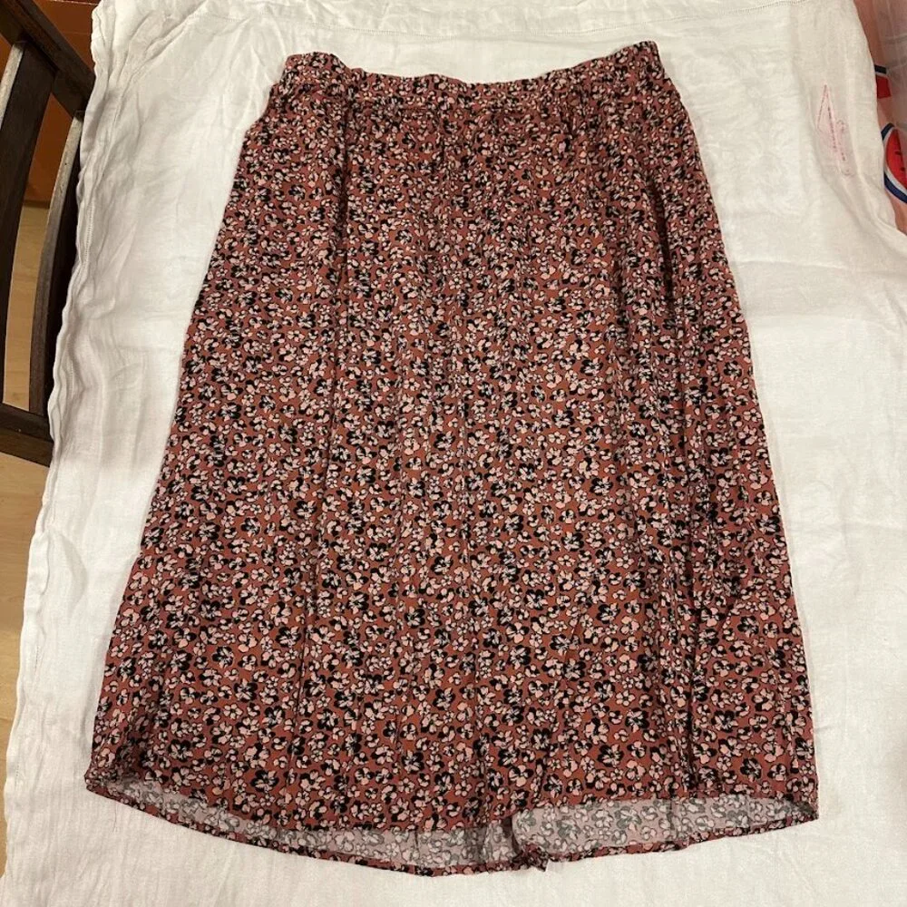 Nine West Orange Lightweight Floral Midi Skirt Size L | Boho, Swing, Cottagecore - Picture 2 of 11